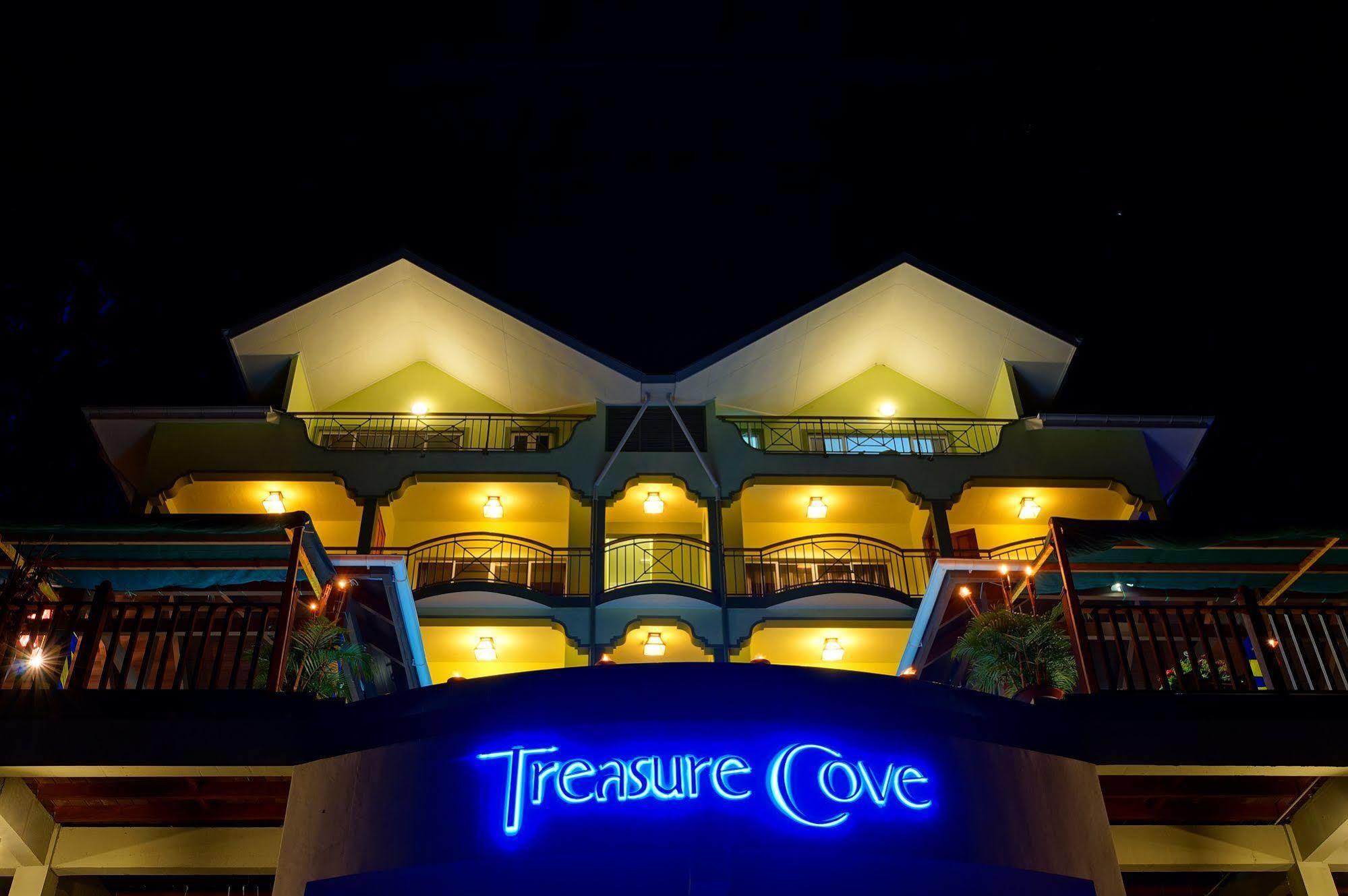 בל אומברה Treasure Cove Hotel & Restaurant מראה חיצוני תמונה